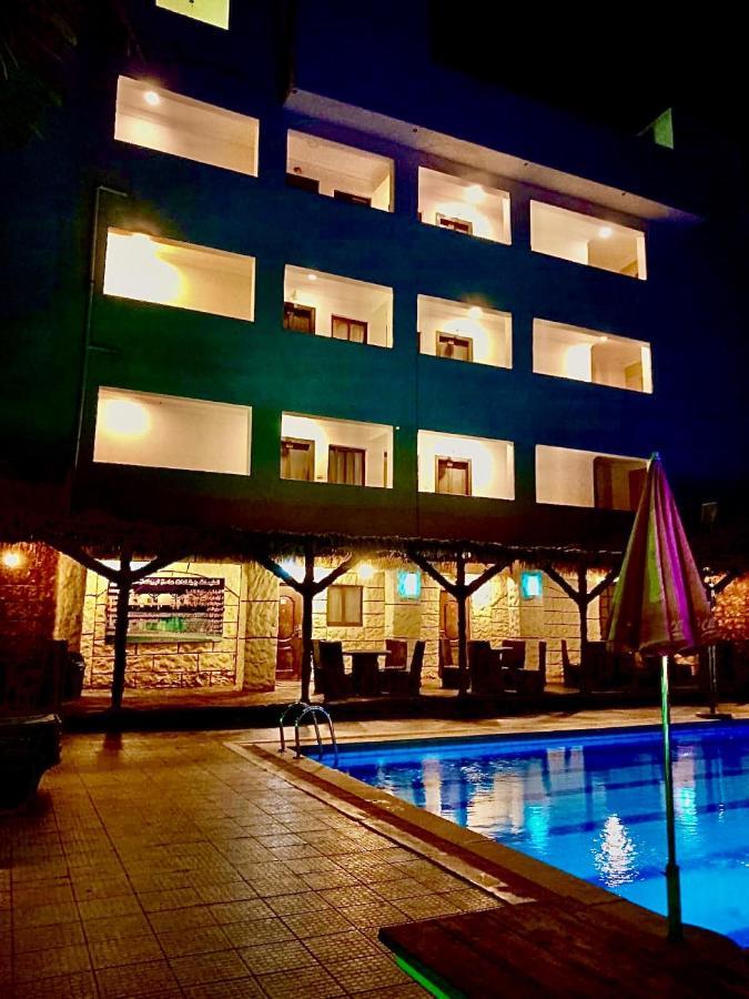 Dead Sea Lafamilia Albadwan Aparthotel Sweimeh Kültér fotó
